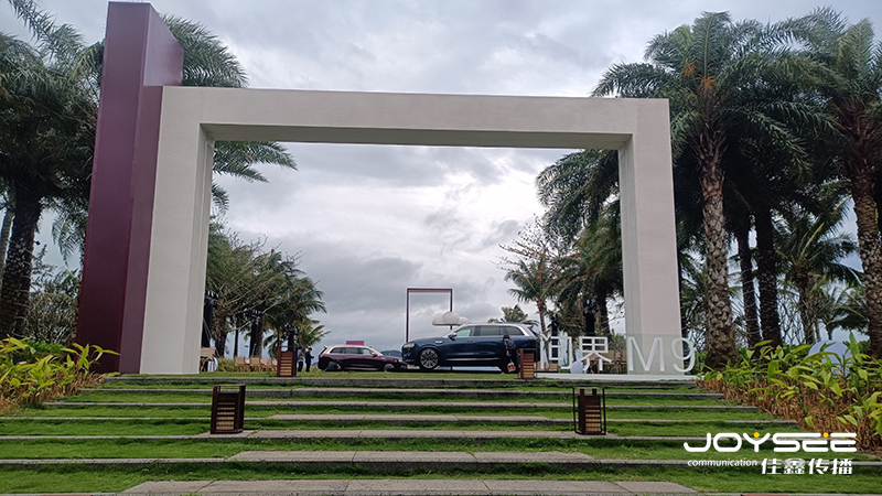 小草坪4.jpg 小草坪4.jpg